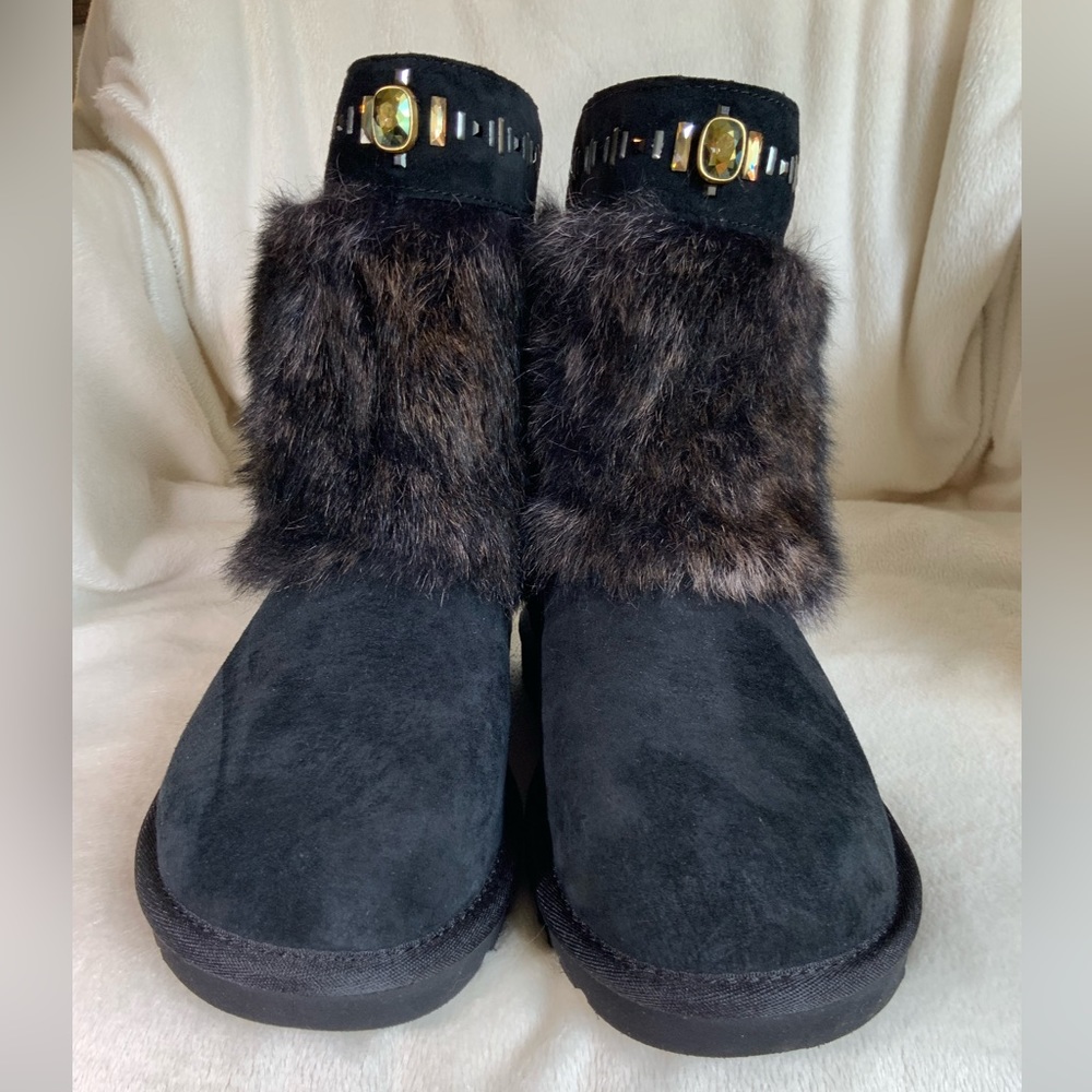 NEW UGG black suede boots with real lamb fur and rhinestones NWOT Women size 6 - Picture 3 of 10